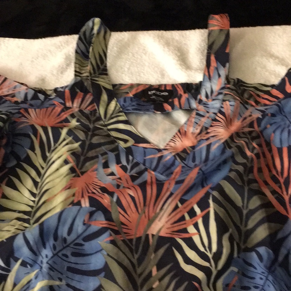 A long sleeve blouse - Picture 3 of 4